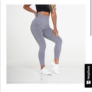 NVGTN Gray Scrunch Seamless